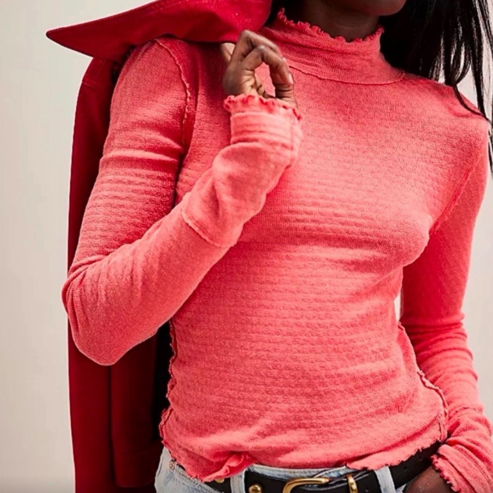 Free People We the Free Sara Pointelle Turtleneck Long Sleeve Size S Coral new